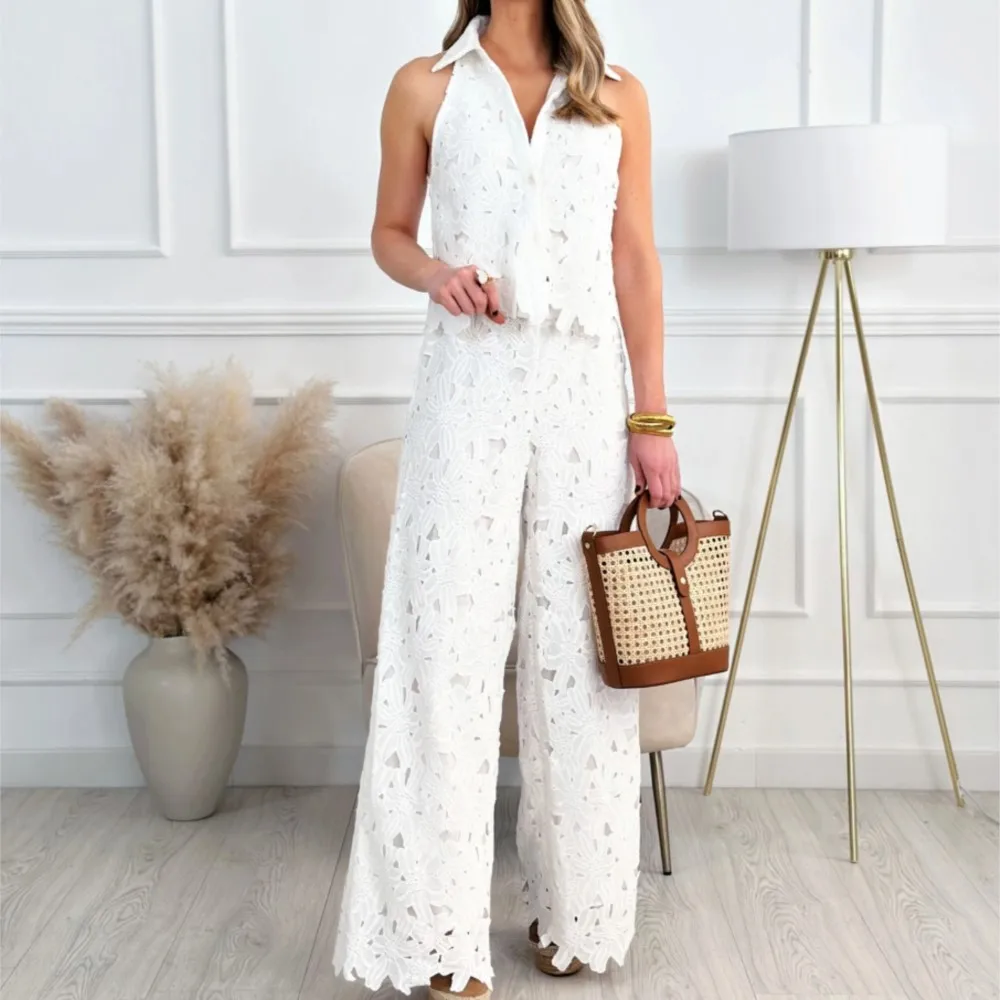 Embroidered Lace Up V-neck Vest+wide Leg Pants Hollow Out Set For Summer Women's Vacation Style Solid Color Pants Two-piece Set
Embroidered Lace Up V-neck Vest+wide Leg Pants Hollow Out Set For Summer Women's Vacation Style Solid Color Pants Two-piece Set