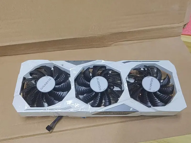 Радиатор-кулер для видеокарты Gigabyte RTX 2070S RTX 2080S SUPER GAMING OC 3X, белый
Радиатор-кулер для видеокарты Gigabyte RTX 2070S RTX 2080S SUPER GAMING OC 3X, белый