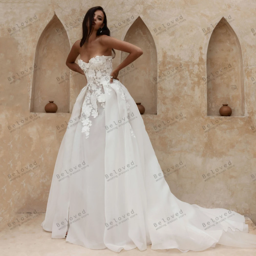 Classic Wedding Dresses A-Line Bridal Gowns Tulle Tiered Sexy Strapless Backless Robes For Formal Party Pretty Vestidos De Novia
Classic Wedding Dresses A-Line Bridal Gowns Tulle Tiered Sexy Strapless Backless Robes For Formal Party Pretty Vestidos De Novia
