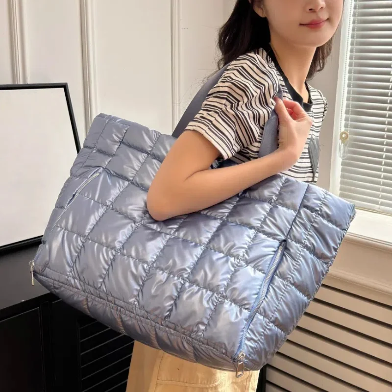 Модная дорожная большая сумка, застежка-молния, стеганая повседневная сумка через плечо, идеально подходит для путешествий, ежедневных поездок, занятий спортом и фитнесом
Модная дорожная большая сумка, застежка-молния, стеганая повседневная сумка через плечо, идеально подходит для путешествий, ежедневных поездок, занятий спортом и фитнесом