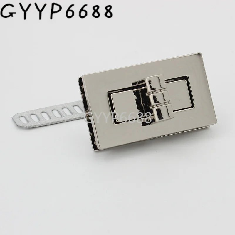 1-5-20sets 37*25mm rectangle silver color twist lock for woman chain purse rectangle shape turn lock purse fasteners
1-5-20sets 37*25mm rectangle silver color twist lock for woman chain purse rectangle shape turn lock purse fasteners