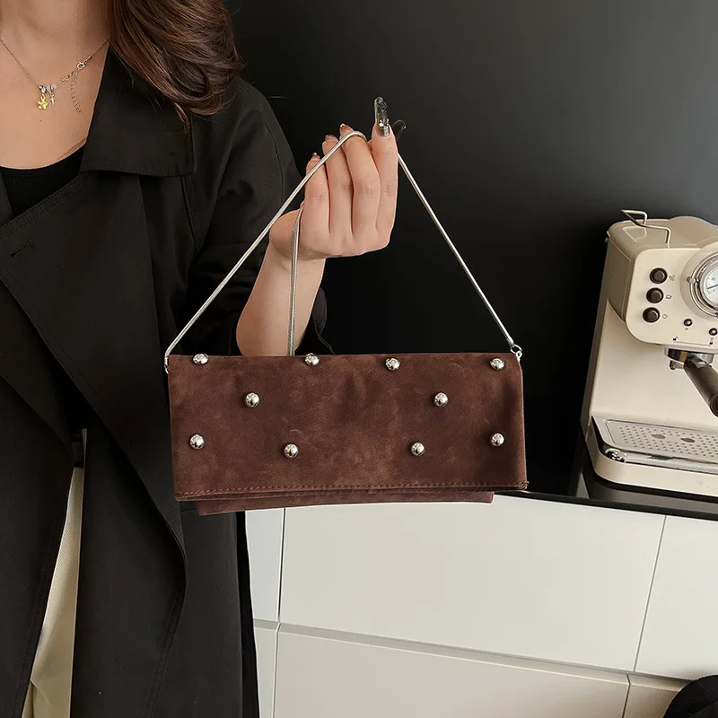 1 шт. 2026 Женская сумка на одно плечо с цепочкой - кожа Prm - бархатная заклепка - инкрустированная, складной клатч, крутая байкерская сумка для модных девушек
1 шт. 2026 Женская сумка на одно плечо с цепочкой - кожа Prm - бархатная заклепка - инкрустированная, складной клатч, крутая байкерская сумка для модных девушек