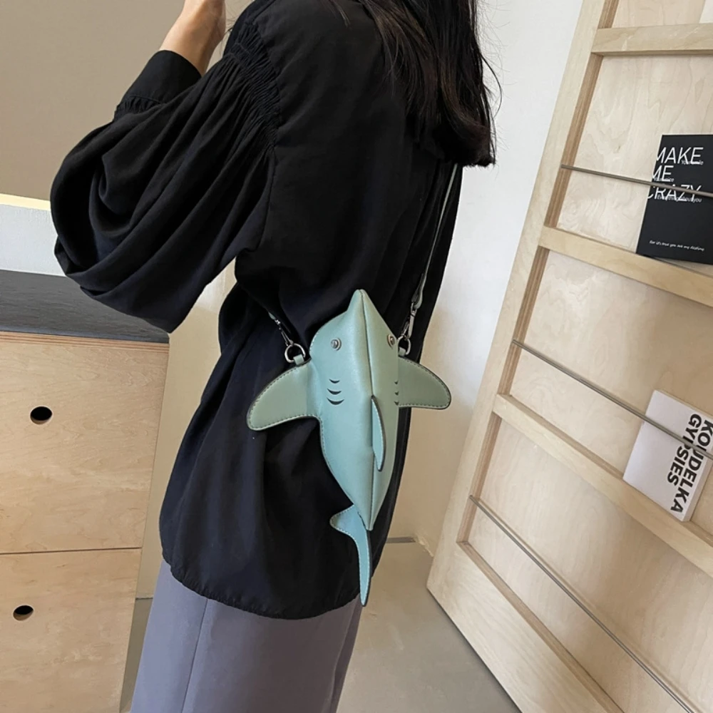 Cute Shark Shoulder Bag Small Bag New Cartoon Girl Crossbody Bag Fashion Niche Versatile Single Shoulder Crossbody Bag
Cute Shark Shoulder Bag Small Bag New Cartoon Girl Crossbody Bag Fashion Niche Versatile Single Shoulder Crossbody Bag