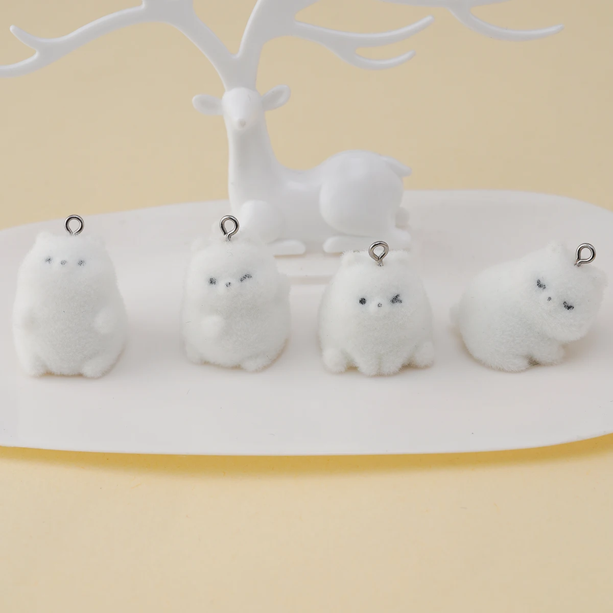 20pcs Cute polar bear Charms Cartoon Flocking resin Pendant for Keychain Making Jewelry DIY craft Accessories Wholesale
20pcs Cute polar bear Charms Cartoon Flocking resin Pendant for Keychain Making Jewelry DIY craft Accessories Wholesale