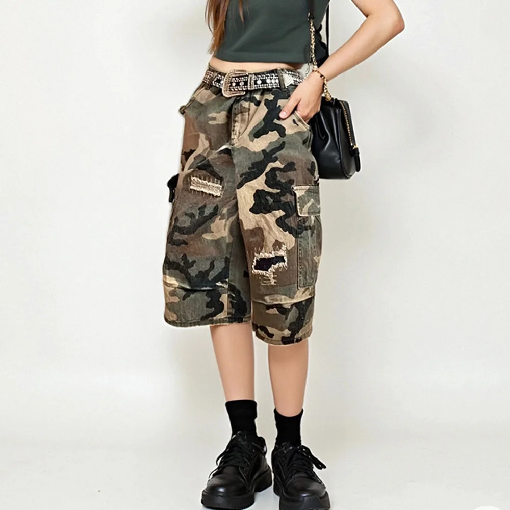 2025 Summer Streetwear American Retro Camouflage Jeans Women High Waist Pockets Hip Hop Denim Shorts Casual Y2K Grunge Shorts
2025 Summer Streetwear American Retro Camouflage Jeans Women High Waist Pockets Hip Hop Denim Shorts Casual Y2K Grunge Shorts