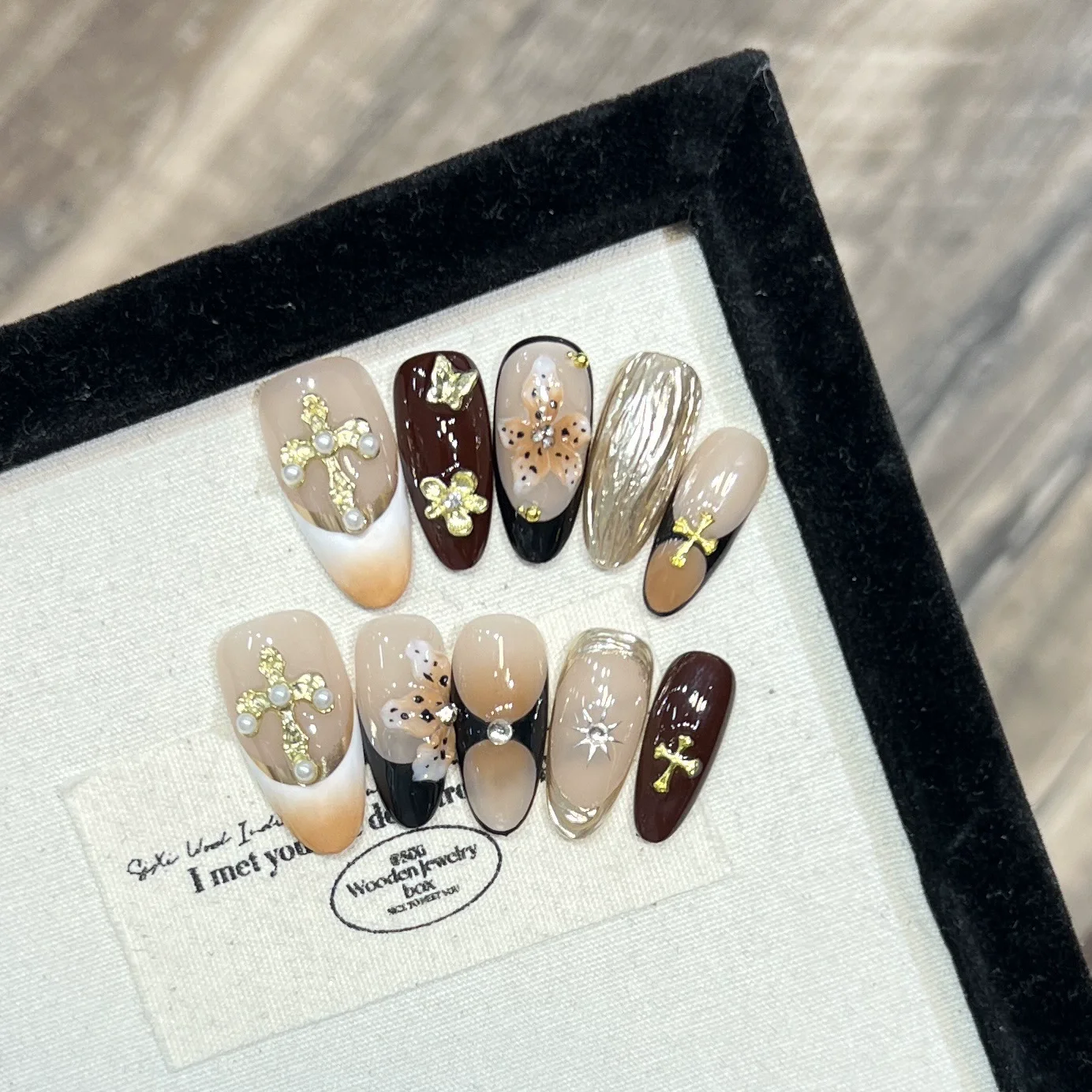 10 шт., миндалевидный пресс средней длины ручной работы, красочные бриллианты, милые, крутые, для Spice Girl, съемные накладные ногти, французский маникюр
10 шт., миндалевидный пресс средней длины ручной работы, красочные бриллианты, милые, крутые, для Spice Girl, съемные накладные ногти, французский маникюр