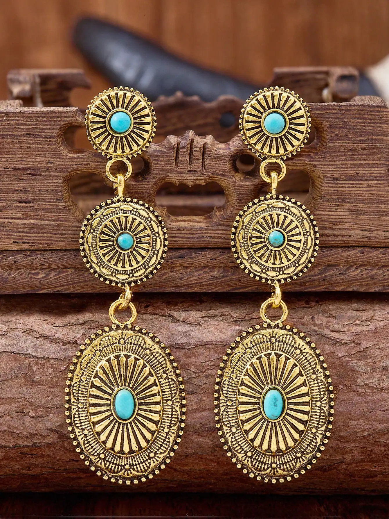 MONLOTTI Western Vintage Boho Totem Geometric Patchwork Earrings For Women
MONLOTTI Western Vintage Boho Totem Geometric Patchwork Earrings For Women