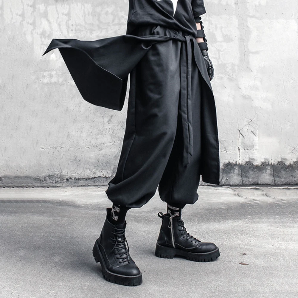 Мужские весенние двухслойные брюки-юбка Y2K с боковыми лентами, в стиле самурая, уличная мода, молодежные повседневные брюки-хакама для активного отдыха, мужская одежда
Мужские весенние двухслойные брюки-юбка Y2K с боковыми лентами, в стиле самурая, уличная мода, молодежные повседневные брюки-хакама для активного отдыха, мужская одежда