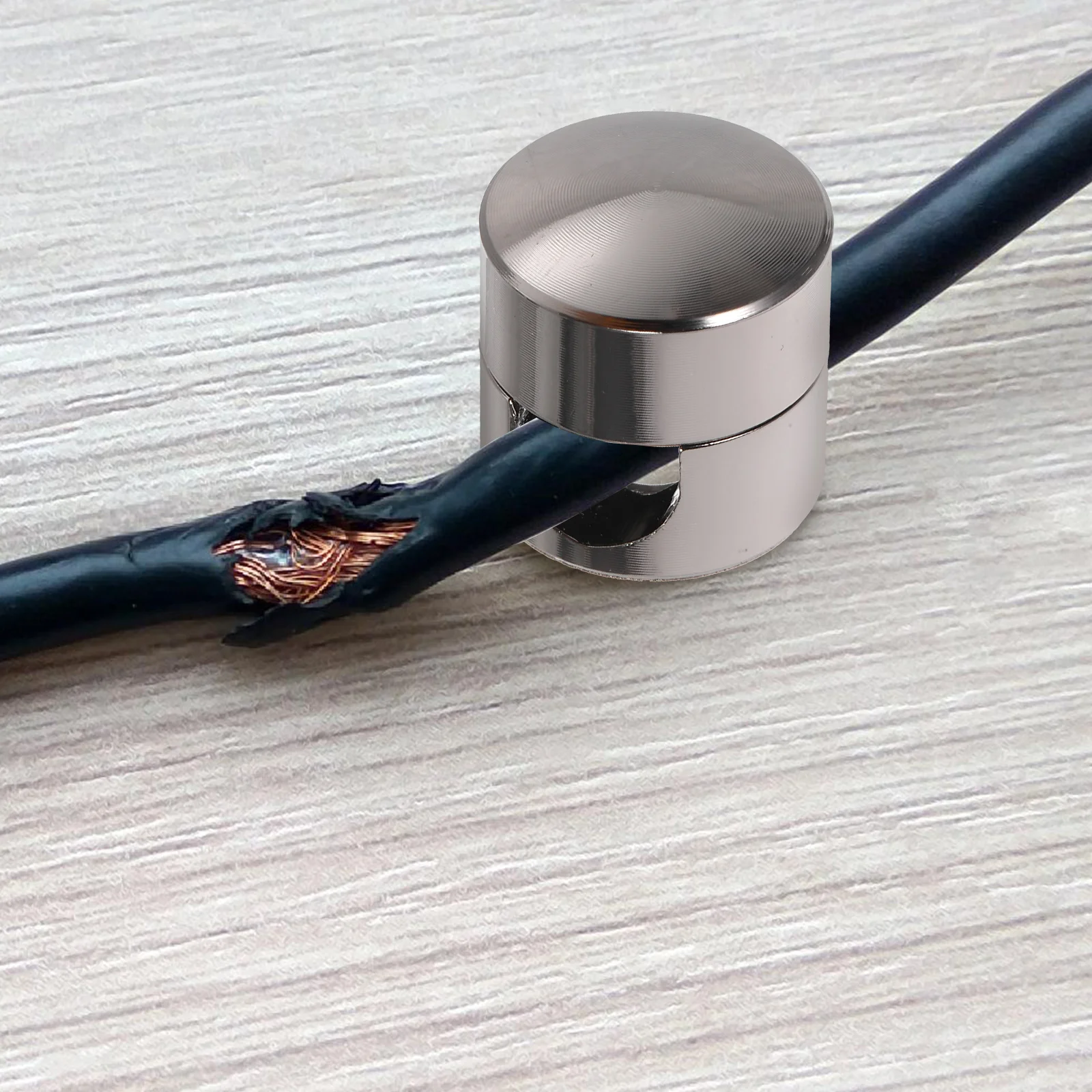 2Pcs Black Aluminum Wire Clamp Cable Fixing Swag Hooks for Pendant Light Ceiling Hanging Electrical Cord Swag Hook Lamp
2Pcs Black Aluminum Wire Clamp Cable Fixing Swag Hooks for Pendant Light Ceiling Hanging Electrical Cord Swag Hook Lamp