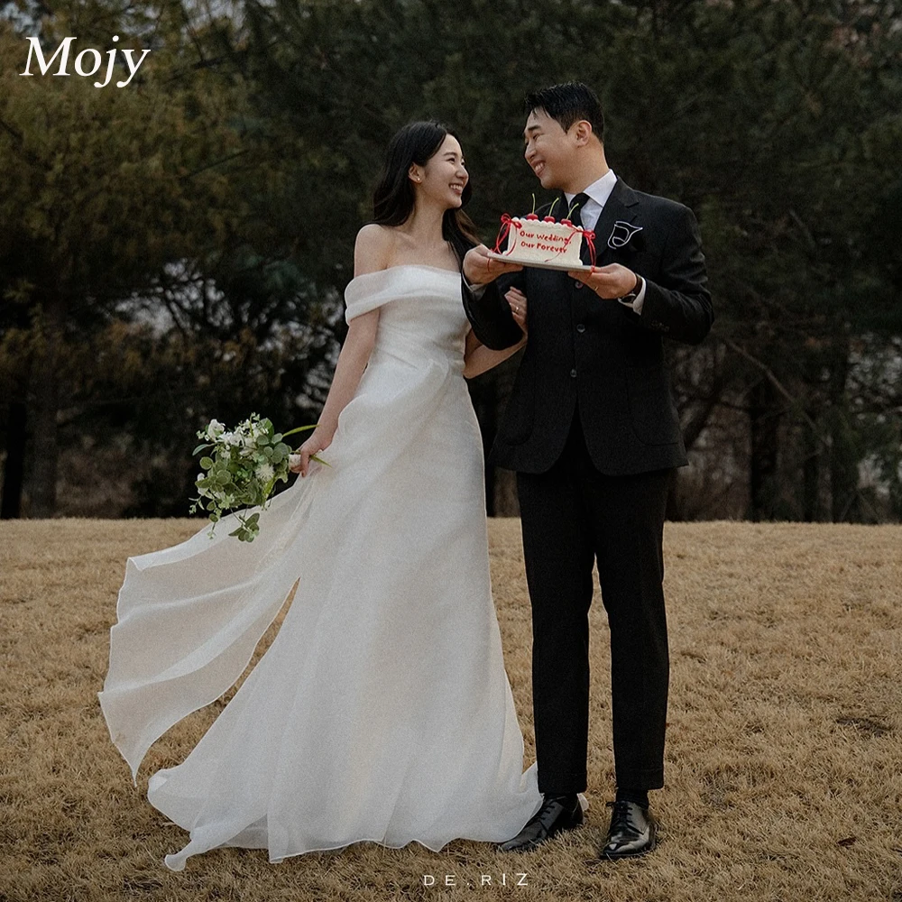 Mojy Simple A Line Silk Organza Wedding Dresses Korea Photo shoot Strapless Bolero Bridal Gowns Corset Back Customized
Mojy Simple A Line Silk Organza Wedding Dresses Korea Photo shoot Strapless Bolero Bridal Gowns Corset Back Customized