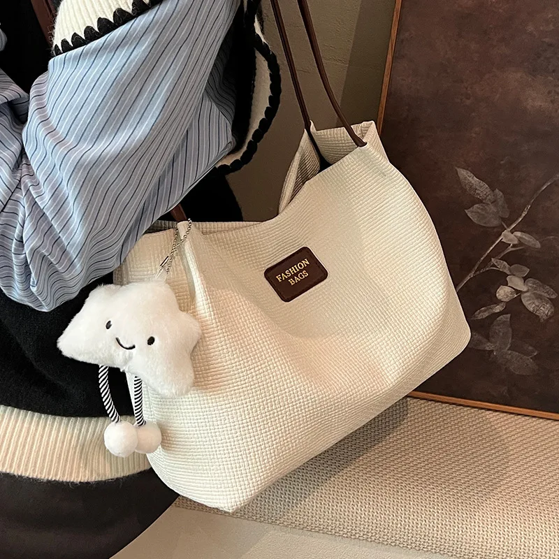 Korean Style Large Capacity Versatile Handbag Ins Tote Bag Shopping Bag Women's Bag Fashionable Commuter Style Daily Use
Korean Style Large Capacity Versatile Handbag Ins Tote Bag Shopping Bag Women's Bag Fashionable Commuter Style Daily Use