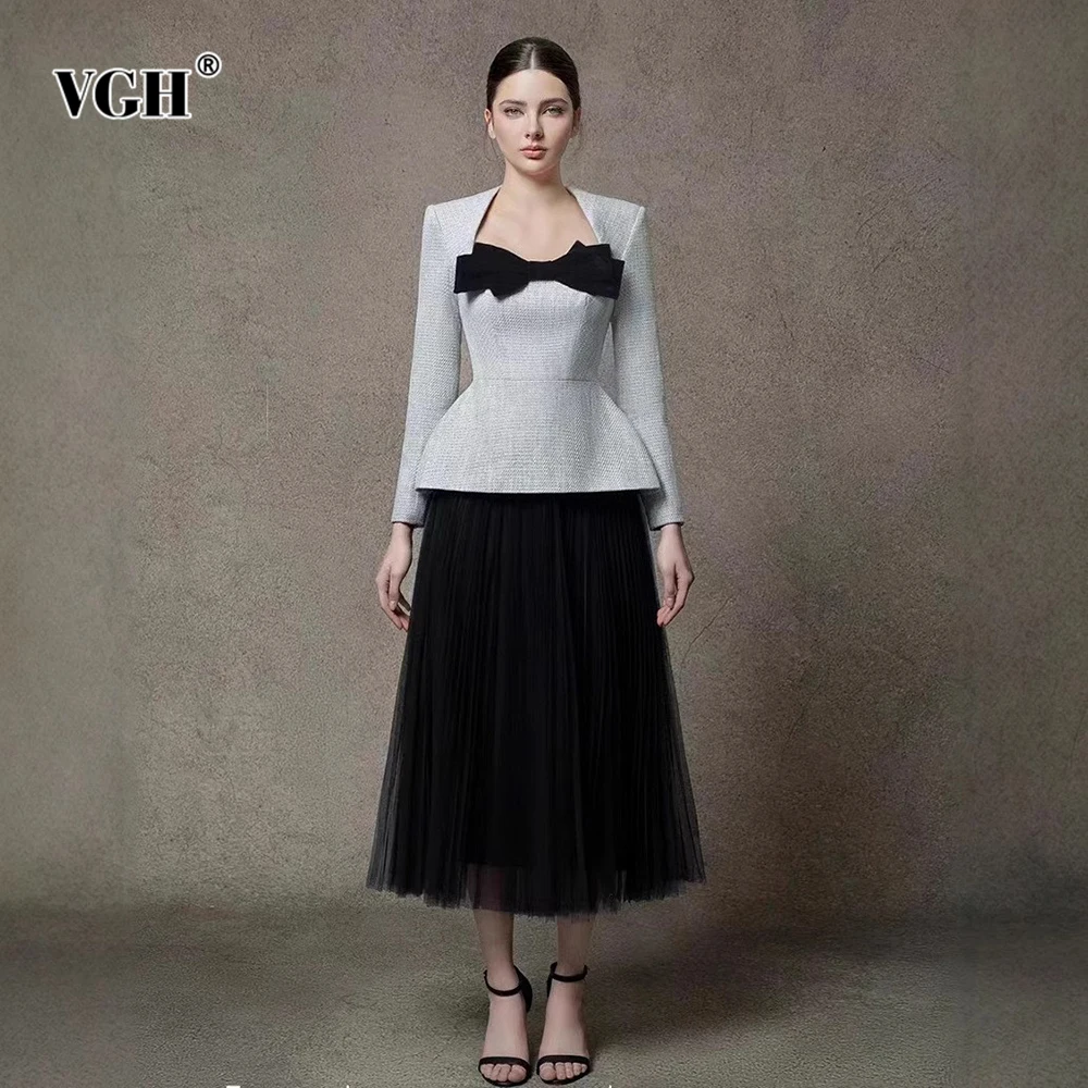 VGH French Style Vintage Two Piece Sets For Women Square Collar Spliced Bowknot Long Sleeve Top High Waist Skirt Chic Set Female
VGH French Style Vintage Two Piece Sets For Women Square Collar Spliced Bowknot Long Sleeve Top High Waist Skirt Chic Set Female