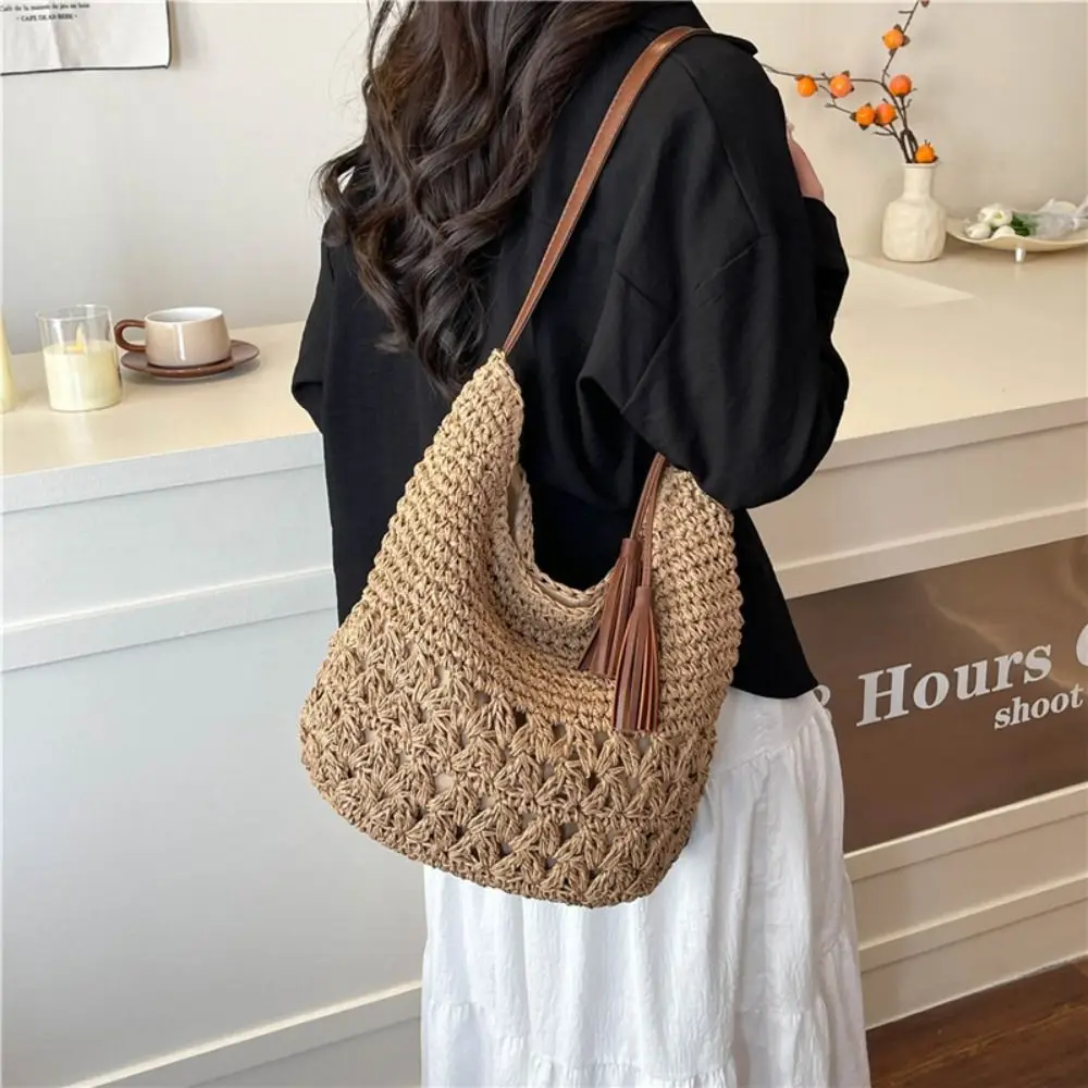 Trendy Summer Weave Straw Bag Leisure Casual Straw Shoulder Bag Boho Beach Tassels Tote Bag for Women
Trendy Summer Weave Straw Bag Leisure Casual Straw Shoulder Bag Boho Beach Tassels Tote Bag for Women