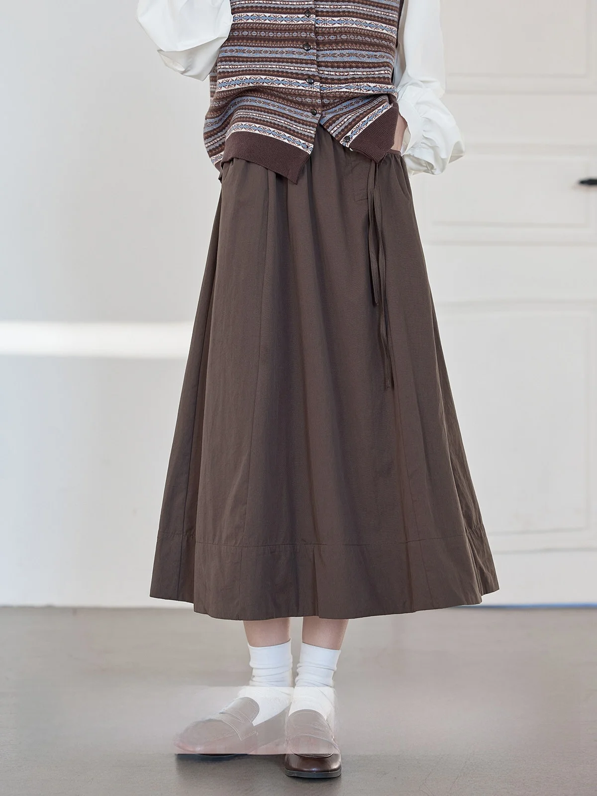 Brown Belted f Skirt Women's Spring 2026 New Small Design Sense Versatile Slimming A-Line Skirt Commute Korean Sle
Brown Belted f Skirt Women's Spring 2026 New Small Design Sense Versatile Slimming A-Line Skirt Commute Korean Sle