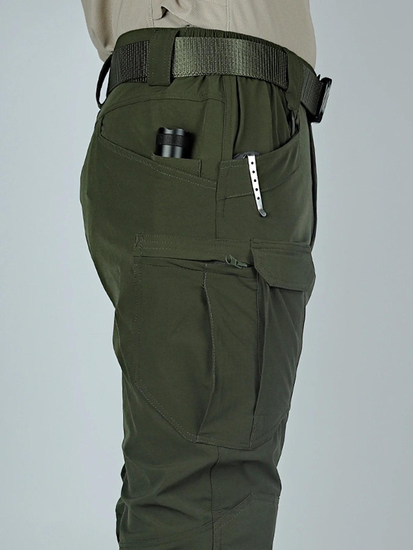 Men's Camo Print Pockets Zipper Waterproof Tactical Cargo Pants without Belt Wear-resistant Outdoor Training Pant for Men
Men's Camo Print Pockets Zipper Waterproof Tactical Cargo Pants without Belt Wear-resistant Outdoor Training Pant for Men