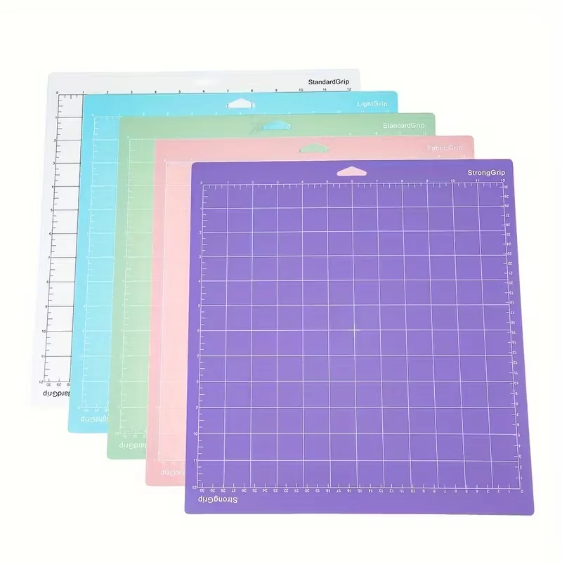 Разнообразные режущие коврики 12x12 дюймов для Explore Air 2/Air/One/Maker, сменные аксессуары для режущих ковриков 12x12 дюймов с клейким слоем
Разнообразные режущие коврики 12x12 дюймов для Explore Air 2/Air/One/Maker, сменные аксессуары для режущих ковриков 12x12 дюймов с клейким слоем