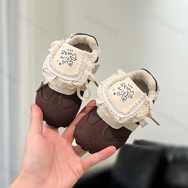 Girls Retro Flat Shoes Boys Children Sneakers 2025 Anti Slip Lace Soft Bottom Toddler Outdoor Casual Shoes Fashion Princess Shoe
Girls Retro Flat Shoes Boys Children Sneakers 2025 Anti Slip Lace Soft Bottom Toddler Outdoor Casual Shoes Fashion Princess Shoe