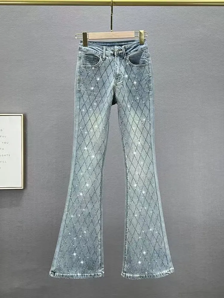Women Jeans High Waist Embroidered Flares Plaid Pearls Straight Beading Pendant Denim Pants 2025 Autumn New Fashion
Women Jeans High Waist Embroidered Flares Plaid Pearls Straight Beading Pendant Denim Pants 2025 Autumn New Fashion