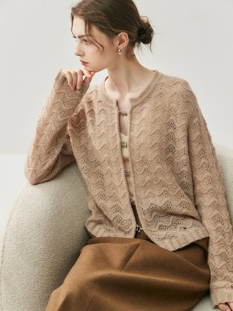 MEETCC Women's 100% Cashmere Sweater Hollow Out O Neck Cardigan Spring Autumn U Buckle High Level Elegant Clothing Luxury Top
MEETCC Women's 100% Cashmere Sweater Hollow Out O Neck Cardigan Spring Autumn U Buckle High Level Elegant Clothing Luxury Top