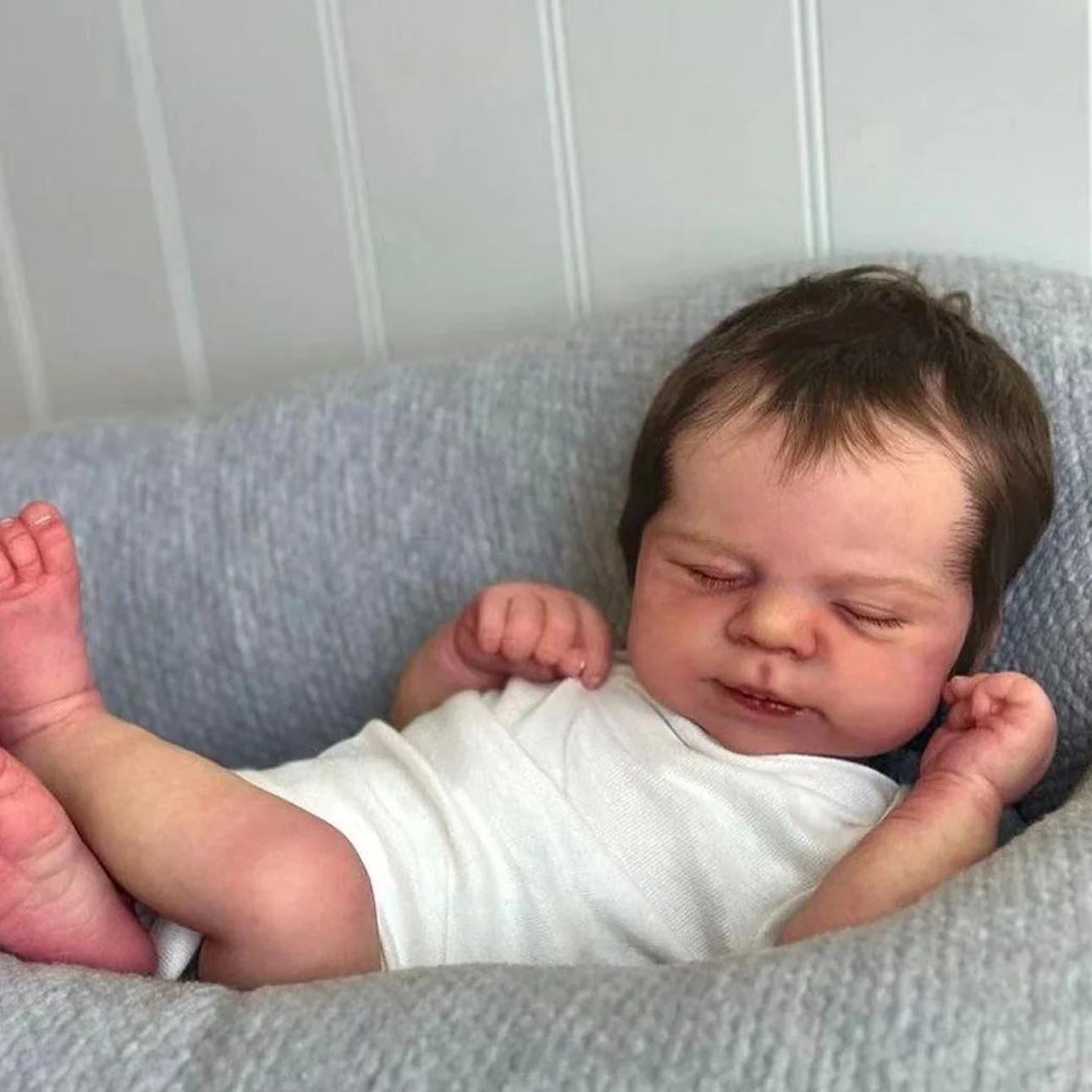 Risbecko 19 inch Already Painted Finished Reborn Baby Doll - Handmade Reborn Preemie Baby Newborn Kids Toy Gift Girl Dolls
Risbecko 19 inch Already Painted Finished Reborn Baby Doll - Handmade Reborn Preemie Baby Newborn Kids Toy Gift Girl Dolls