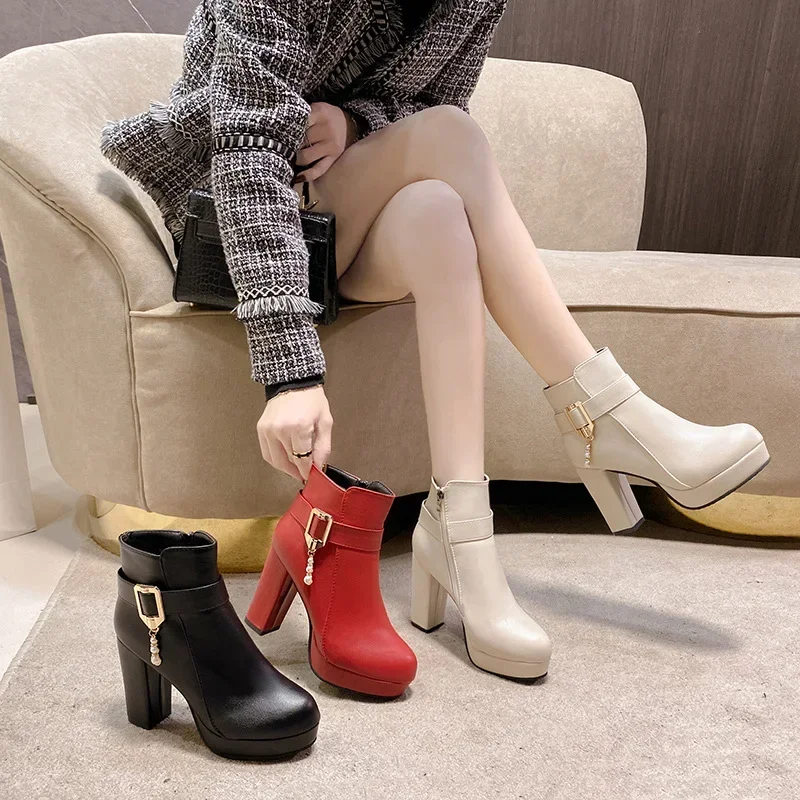 Western Fashion Booties Round Toe Zipper High Heels Women's Shoes Super High Thick Heel Ankle Boots Platform Heels Lady Footwear
Western Fashion Booties Round Toe Zipper High Heels Women's Shoes Super High Thick Heel Ankle Boots Platform Heels Lady Footwear