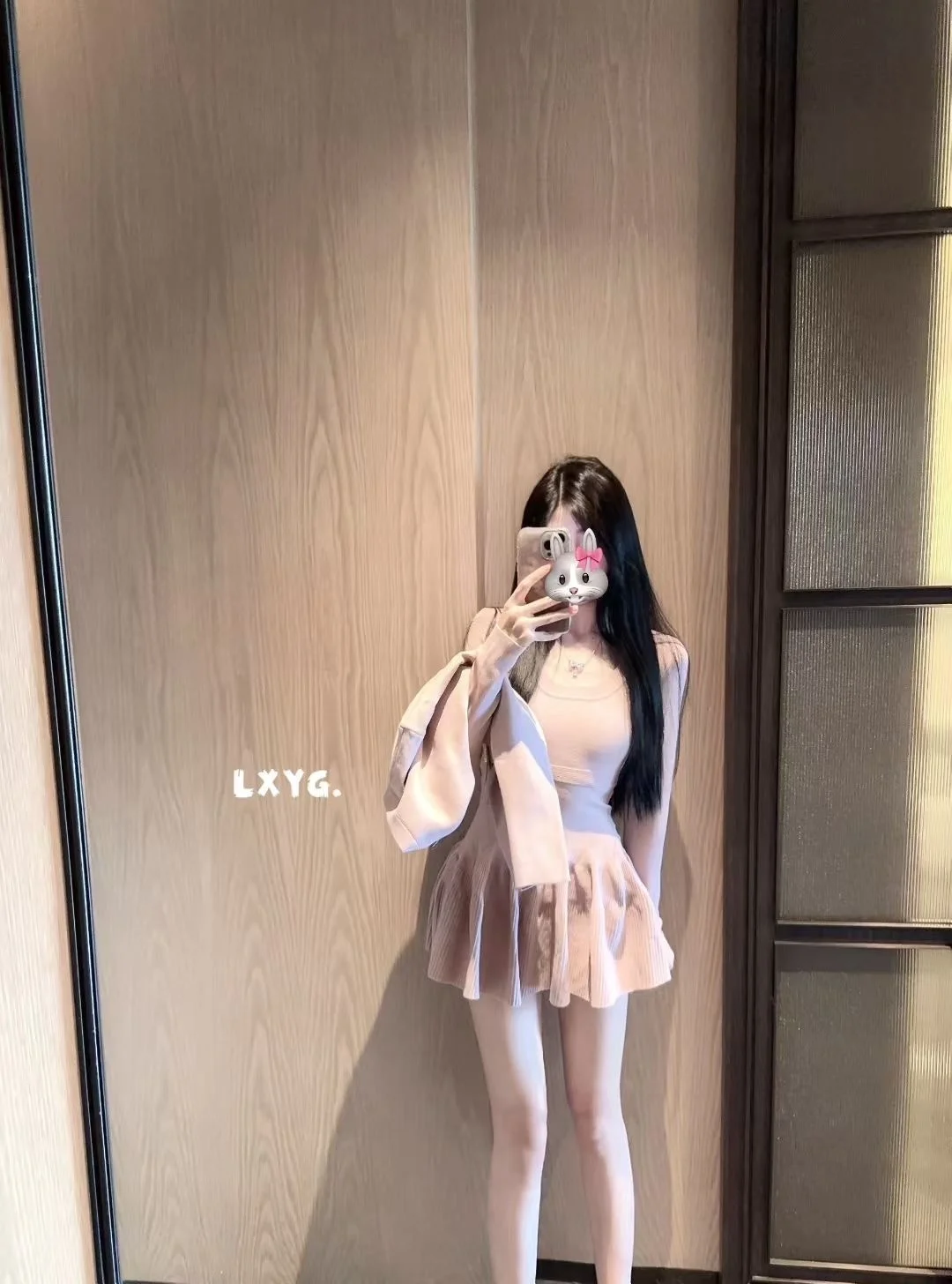 LXYG2026 Early Spring New Small Fragrance Style Camellia Lady Long Sleeve Slim Fit Knitted Dress Cardigan Outerwear
LXYG2026 Early Spring New Small Fragrance Style Camellia Lady Long Sleeve Slim Fit Knitted Dress Cardigan Outerwear