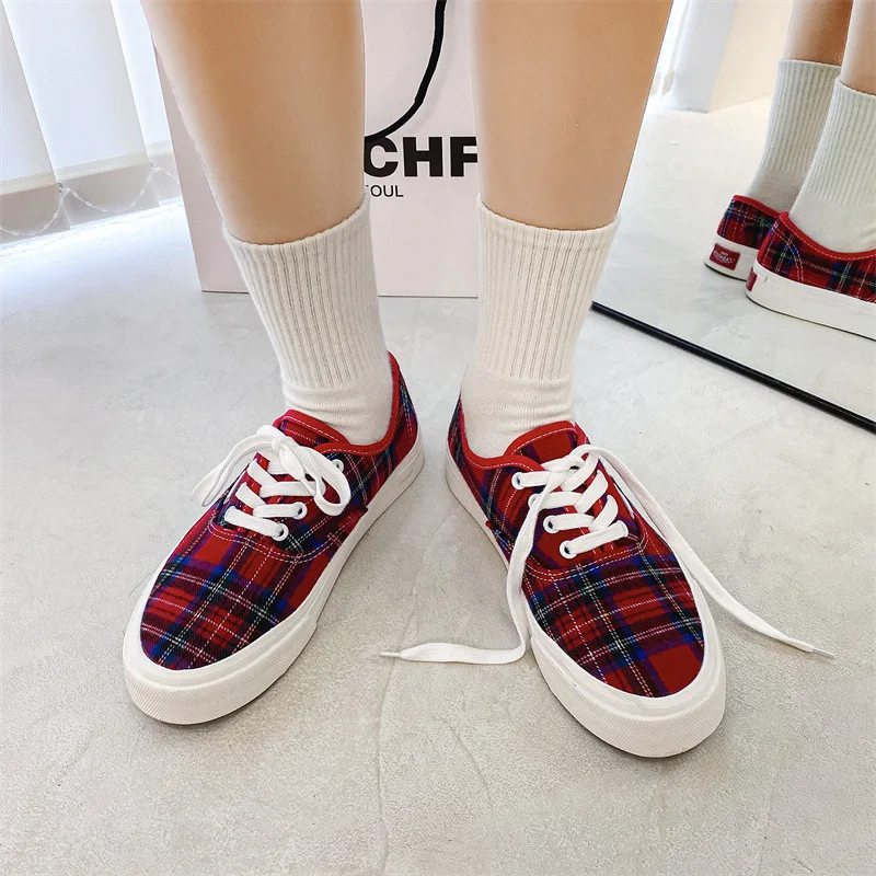 Women's Red Checkered Canvas Lace-Up Sneakers—Versatile Sports Shoes
Women's Red Checkered Canvas Lace-Up Sneakers—Versatile Sports Shoes