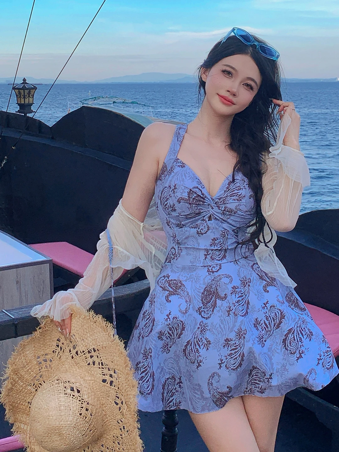 Женский раздельный купальник n Sle Dr Beautiful Pure Desire больших размеров с накидкой для отдыха на горячих источниках и отпуска
Женский раздельный купальник n Sle Dr Beautiful Pure Desire больших размеров с накидкой для отдыха на горячих источниках и отпуска