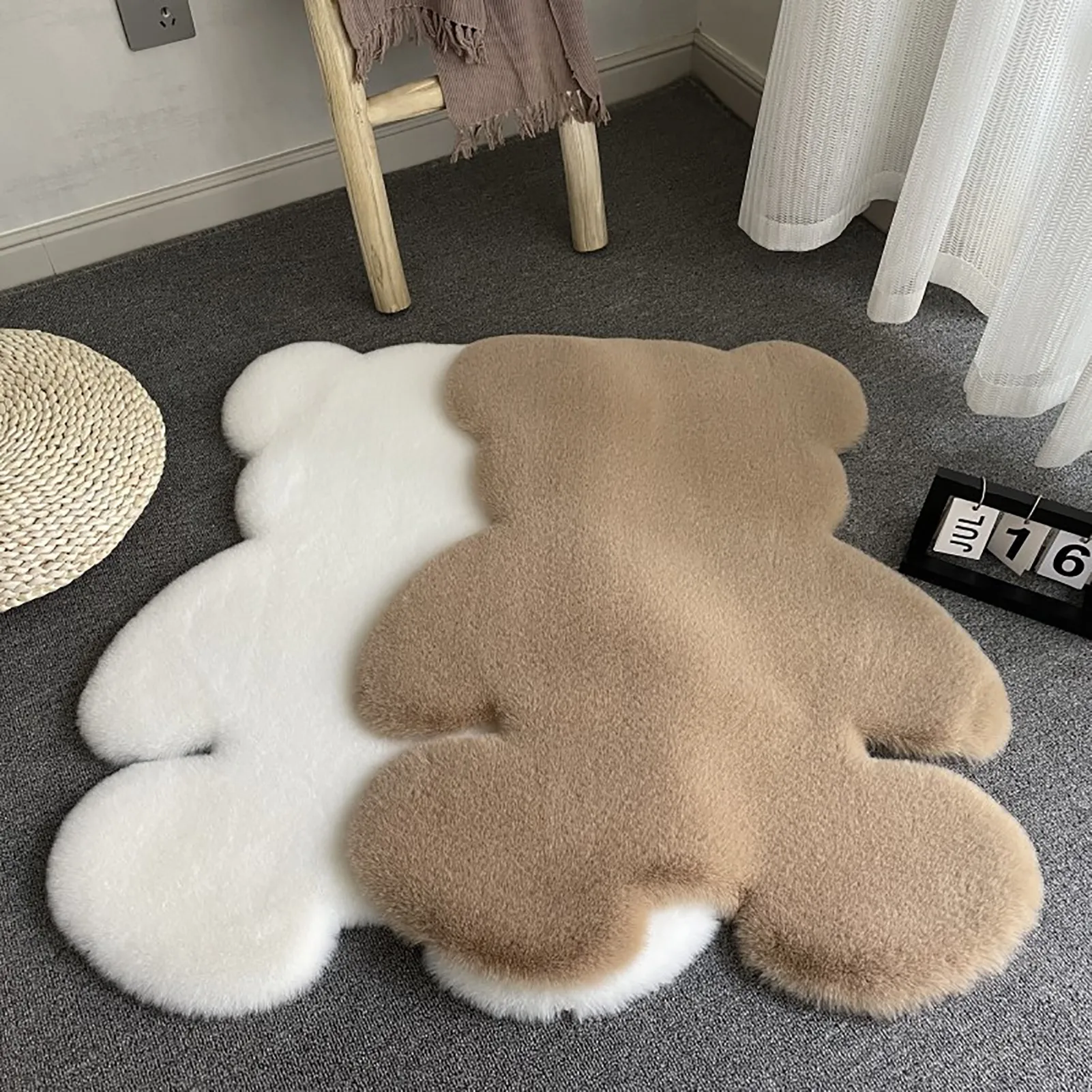 Bear Rug Super Soft Fluffy Carpet Apartment Bedroom Decor Rug Faux Rabbit Fur Lounge Rug Home Living Room Non-slip Floor Mats
Bear Rug Super Soft Fluffy Carpet Apartment Bedroom Decor Rug Faux Rabbit Fur Lounge Rug Home Living Room Non-slip Floor Mats