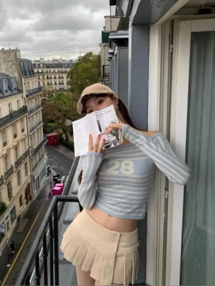 QWEEK Casual Striped Patchwork T Shirts Women Korean Fashion Design Streetwear Print One Shoulder Slim Tees Tops Spring 2024
QWEEK Casual Striped Patchwork T Shirts Women Korean Fashion Design Streetwear Print One Shoulder Slim Tees Tops Spring 2024