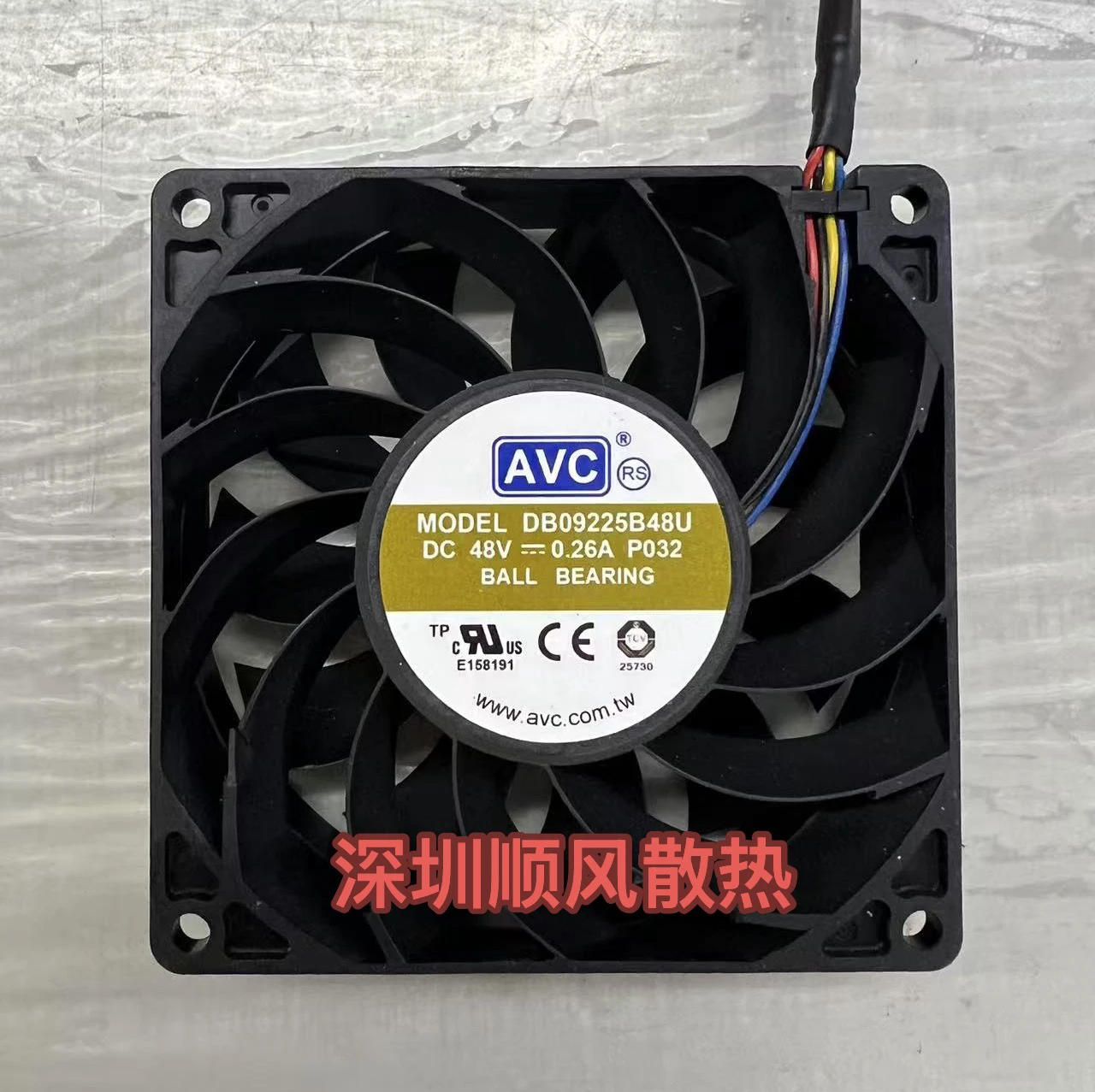 AVC DB09225B48U P032 DC 48V 0.26A 92x92x25mm 4-Wire Cooling Fan
AVC DB09225B48U P032 DC 48V 0.26A 92x92x25mm 4-Wire Cooling Fan