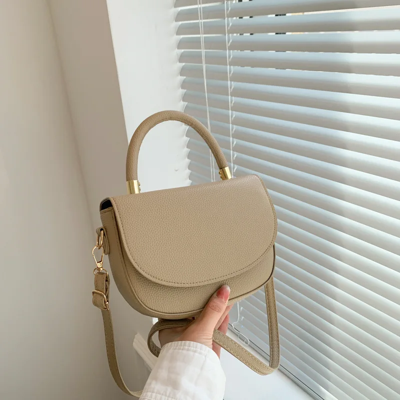 Fashion Women Shoulder Bag 2023 PU Leather Crossbody Bags Casual Pleated Quilted Tote Handbag Female Small Square Messenger Bag
Fashion Women Shoulder Bag 2023 PU Leather Crossbody Bags Casual Pleated Quilted Tote Handbag Female Small Square Messenger Bag