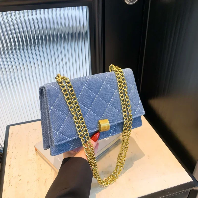 Vintage Denim Blue Ringed Plaid Flip Chain Bag Daily Commuter Versatile Shoulder Bag
Vintage Denim Blue Ringed Plaid Flip Chain Bag Daily Commuter Versatile Shoulder Bag
