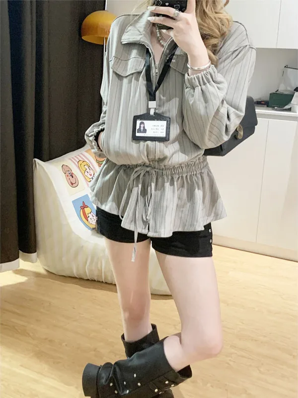 Retro Striped Stand Collar Women's Jacket Casual Design Sensation Small Audience Outerwear Trendy Commute Style Long Sleeve
Retro Striped Stand Collar Women's Jacket Casual Design Sensation Small Audience Outerwear Trendy Commute Style Long Sleeve