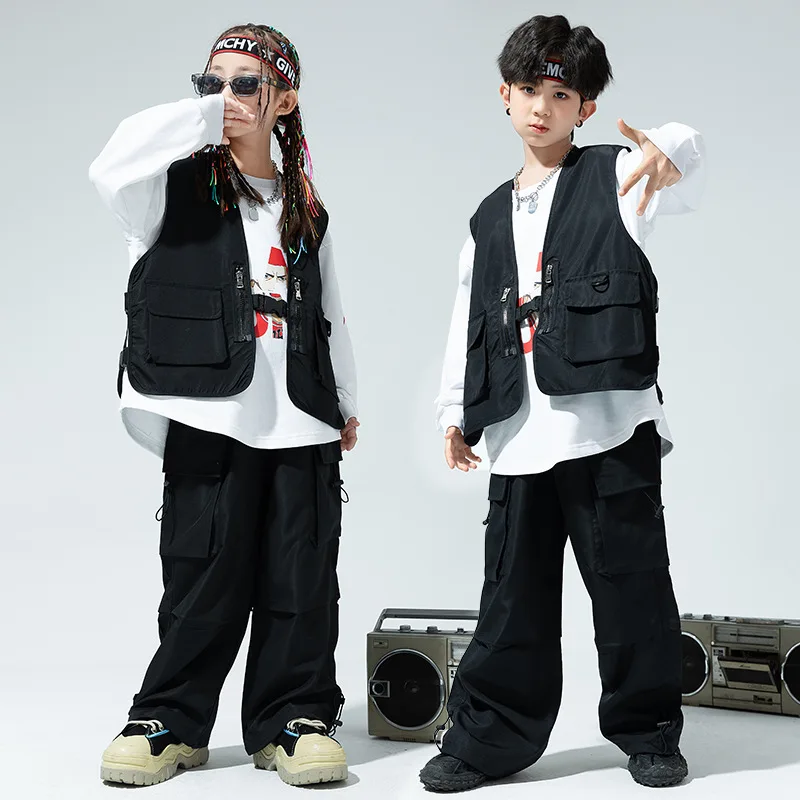 Boys Girls Hip Hop Kpop Dance Clothes Sleeveless Cargo Vest Parachute Pants Kids Jazz Street Stage Performance Costume Set
Boys Girls Hip Hop Kpop Dance Clothes Sleeveless Cargo Vest Parachute Pants Kids Jazz Street Stage Performance Costume Set