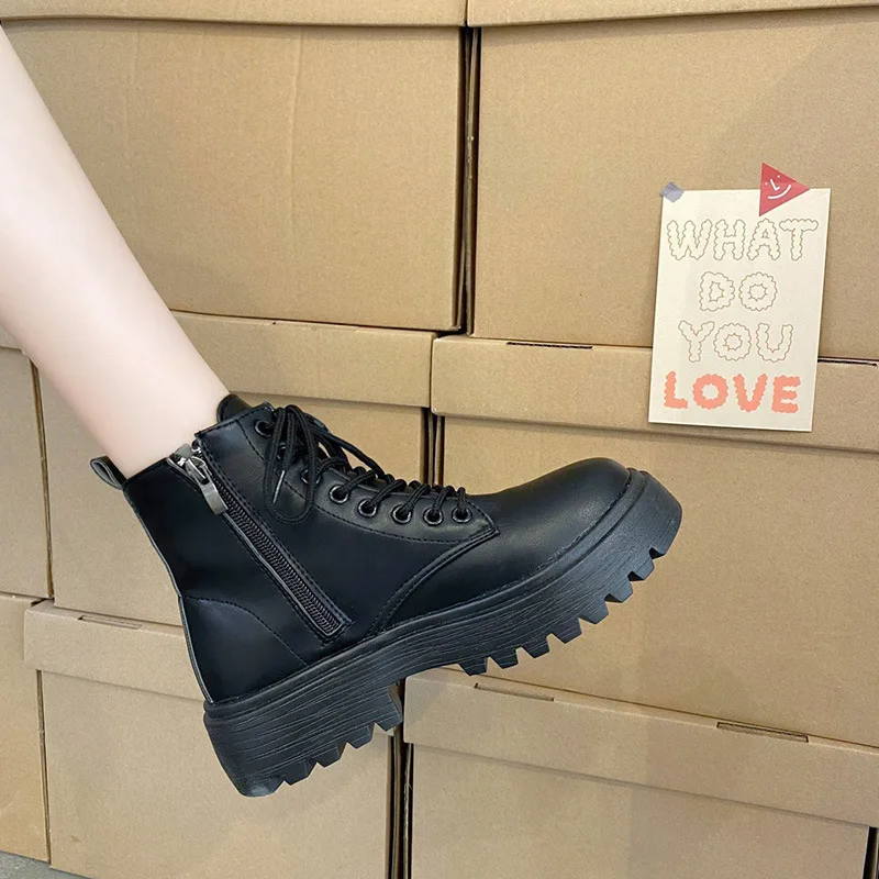 Black Platform Boots Women Boots Winter Leather Boots Lace Up Ankle Boots Motorcycle Thick Heel Platform High Heels Shoes
Black Platform Boots Women Boots Winter Leather Boots Lace Up Ankle Boots Motorcycle Thick Heel Platform High Heels Shoes