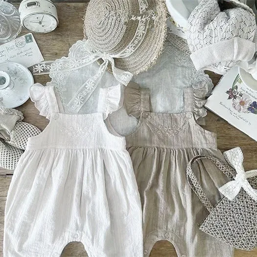 Spring and Autumn Baby Western Style 100 Days Old One Year Old Embroidered Flowers Flounced Sleeve Jumpsuit Baby Girl Rompers
Spring and Autumn Baby Western Style 100 Days Old One Year Old Embroidered Flowers Flounced Sleeve Jumpsuit Baby Girl Rompers