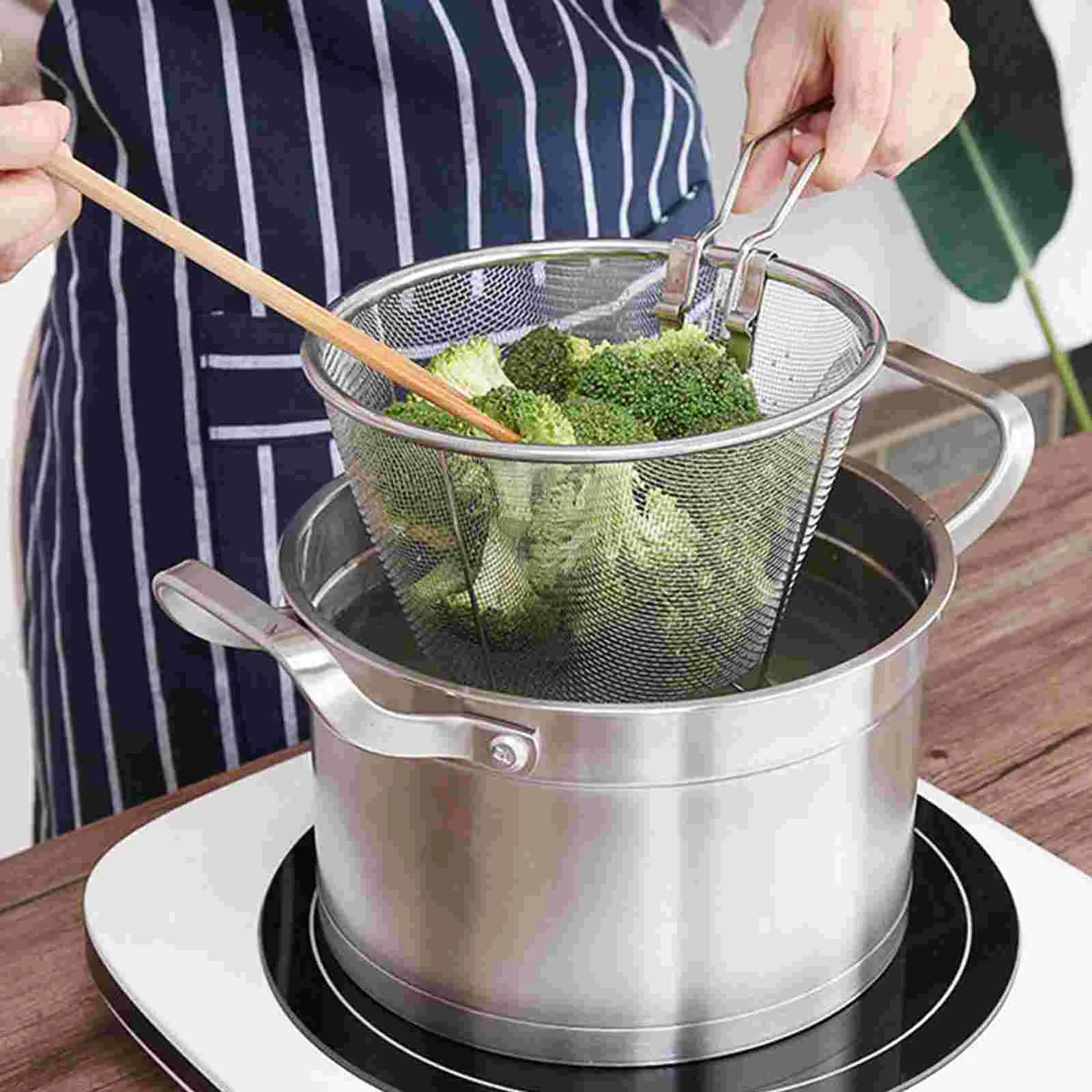 Stainless Steel Frying Basket Oil Filter Multi purpose Noodle Strainer Strong Ergonomic Handle Quick
Stainless Steel Frying Basket Oil Filter Multi purpose Noodle Strainer Strong Ergonomic Handle Quick