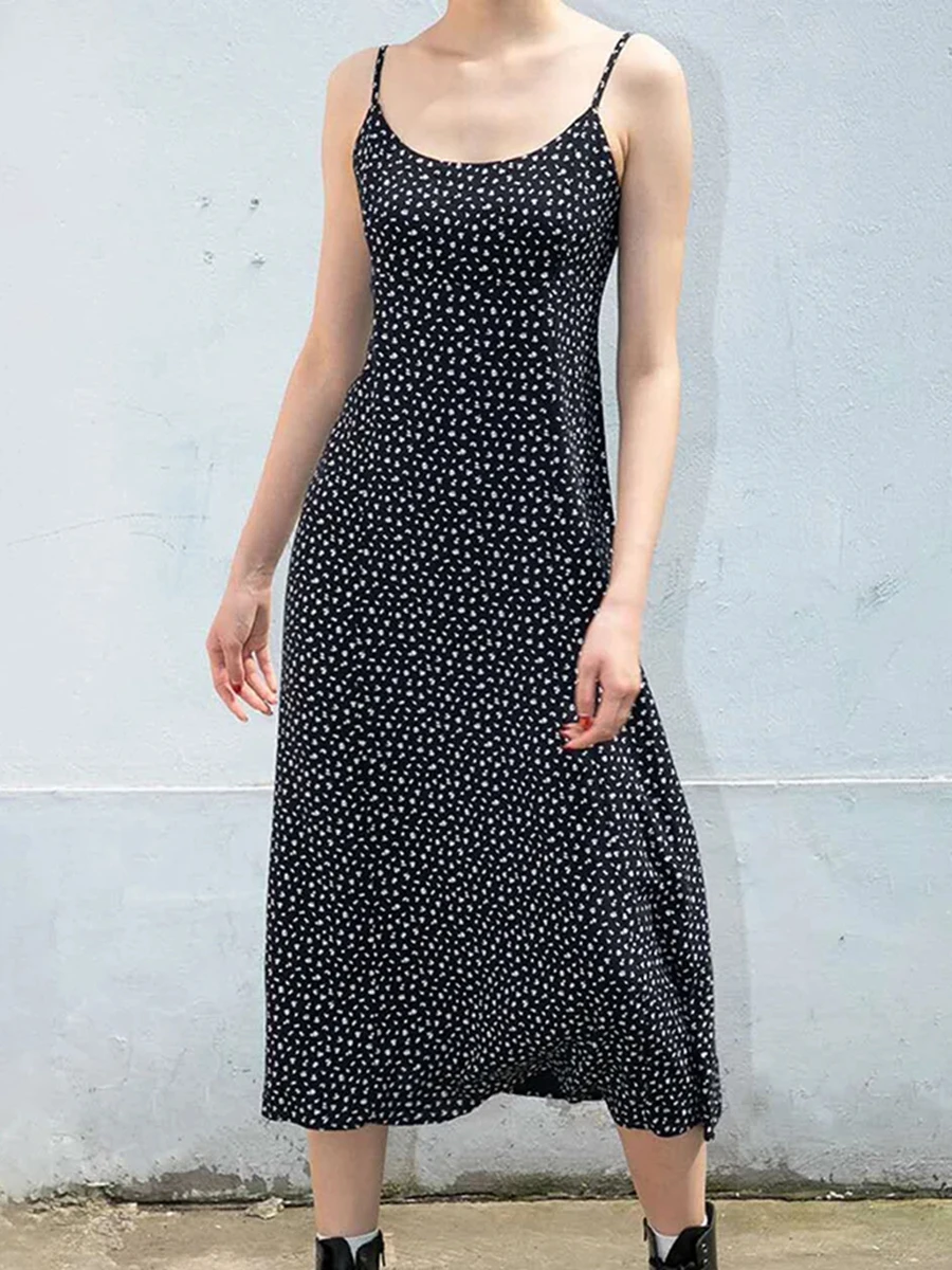 Sweet Floral Print Lace-up Long Dress Ladies Summer Casual Sleeveless Maxi Dresses Female Vintage Y2K Bohohemian A-line Vestidos
Sweet Floral Print Lace-up Long Dress Ladies Summer Casual Sleeveless Maxi Dresses Female Vintage Y2K Bohohemian A-line Vestidos