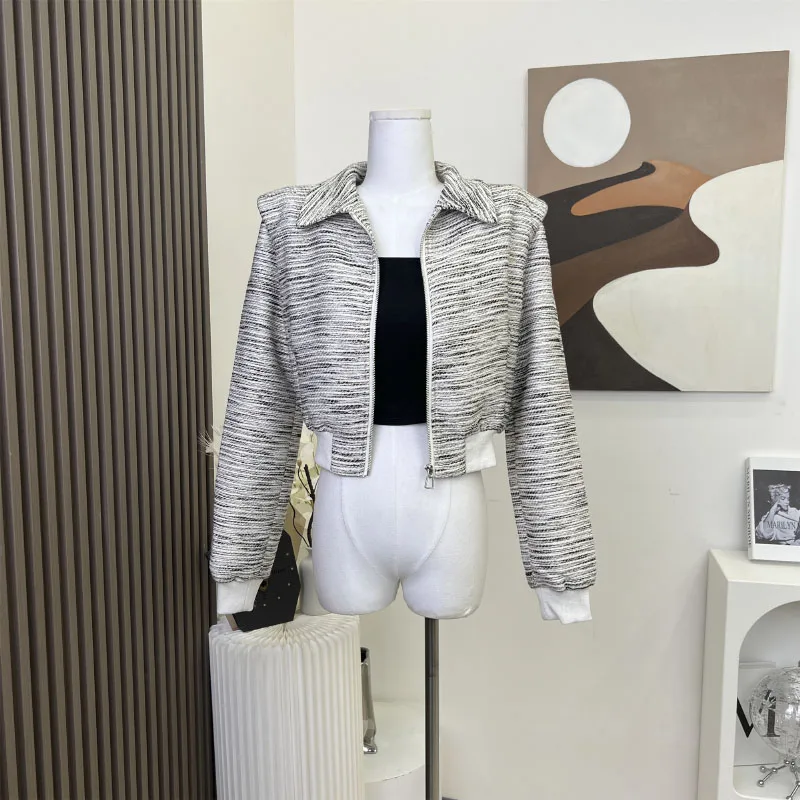 Baggy Lapel Short Women's Jacket Y2K Style Streetwear Loose Fall/winter Locomotive Temperament Coat
Baggy Lapel Short Women's Jacket Y2K Style Streetwear Loose Fall/winter Locomotive Temperament Coat