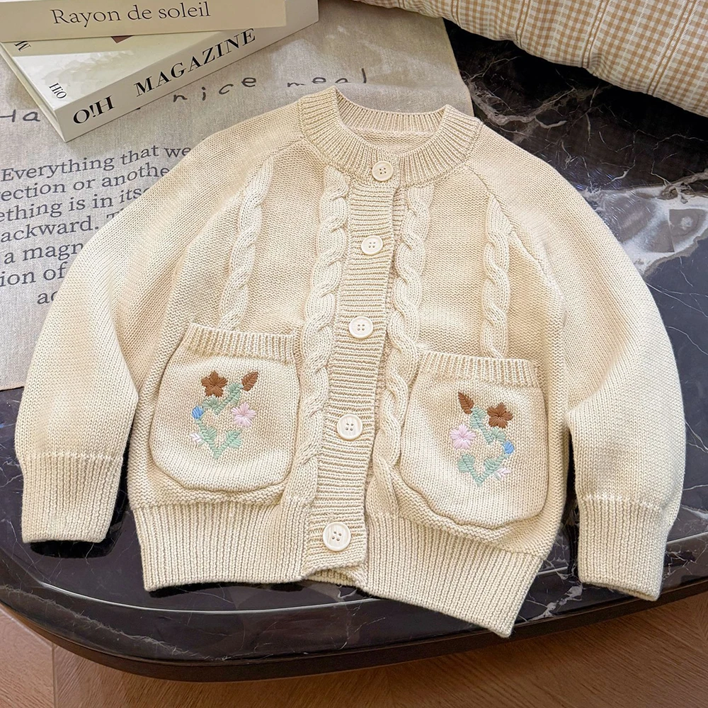 Кардиганы для девочек 3-10 лет, весенние вязаные куртки с цветочной вышивкой и карманами для детей, вязаные свитера с круглым вырезом, пальто
Кардиганы для девочек 3-10 лет, весенние вязаные куртки с цветочной вышивкой и карманами для детей, вязаные свитера с круглым вырезом, пальто