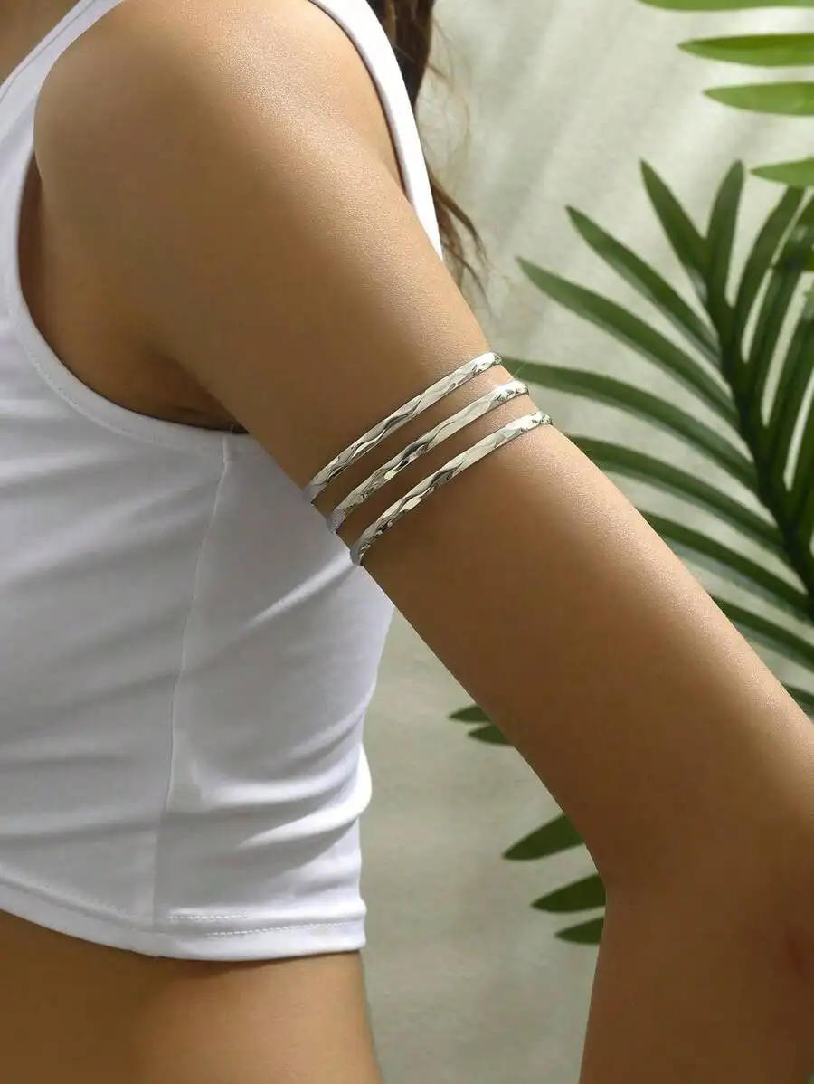 1pc Fashionable Minimalist Metal Arm Cuff For Women, Perfect For Outdoor Dancing And Parties
1pc Fashionable Minimalist Metal Arm Cuff For Women, Perfect For Outdoor Dancing And Parties