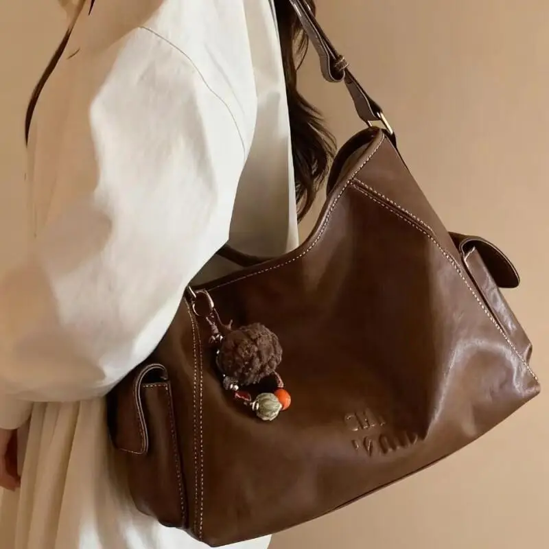 Storage bag girl commuting handbag versatile shoulder crossbody bag fashionable classic style hot sale Popularity girl gift
Storage bag girl commuting handbag versatile shoulder crossbody bag fashionable classic style hot sale Popularity girl gift