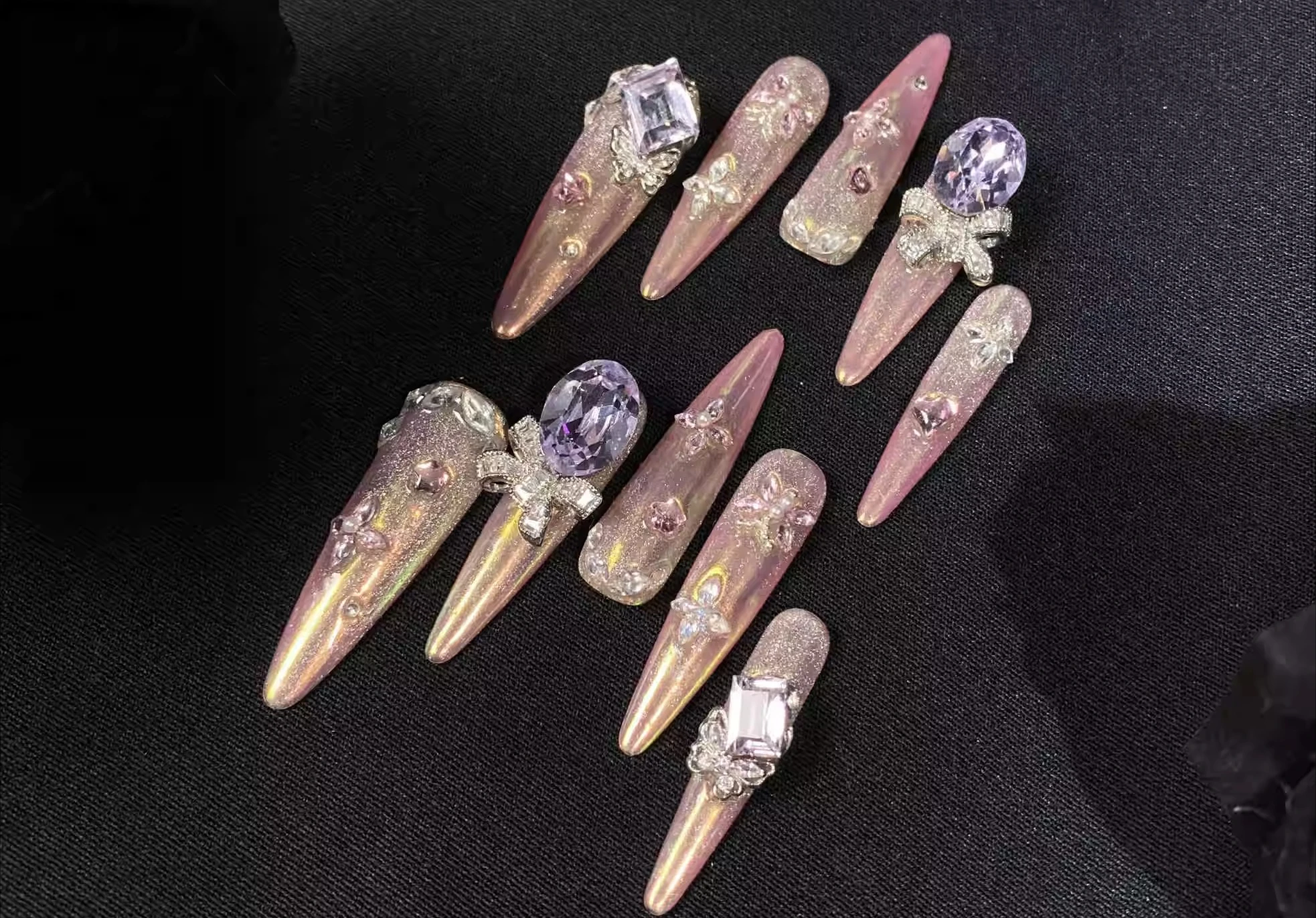 Handmade Wear l Manicure Heavy Industry Temperament Magic Mirror Pink Gold Cat's Eye Pile Diamond Purple Wedding Nail
Handmade Wear l Manicure Heavy Industry Temperament Magic Mirror Pink Gold Cat's Eye Pile Diamond Purple Wedding Nail