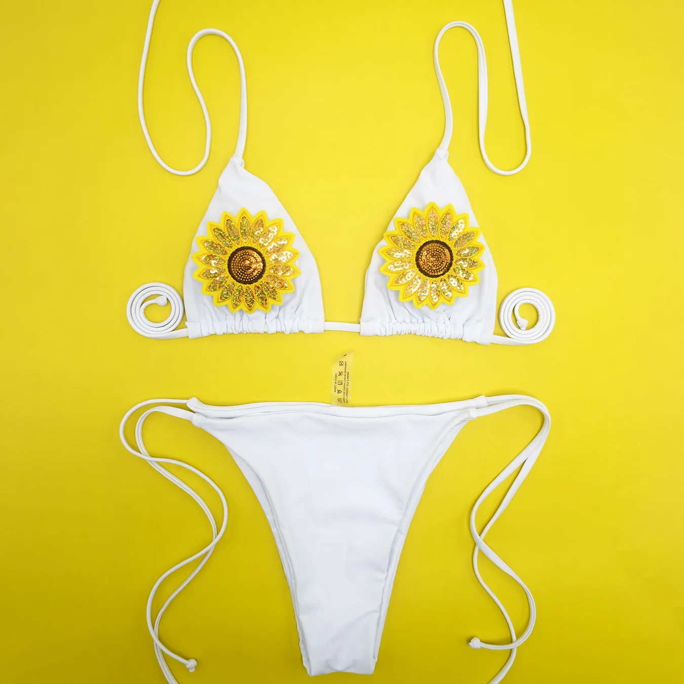 Sunflower Sequins Bikini Set 2026 New Brazilian Swimsuit Ins Bikinis Fashion Swimwear High Cut Bathing Suit Female Beachwear
Sunflower Sequins Bikini Set 2026 New Brazilian Swimsuit Ins Bikinis Fashion Swimwear High Cut Bathing Suit Female Beachwear