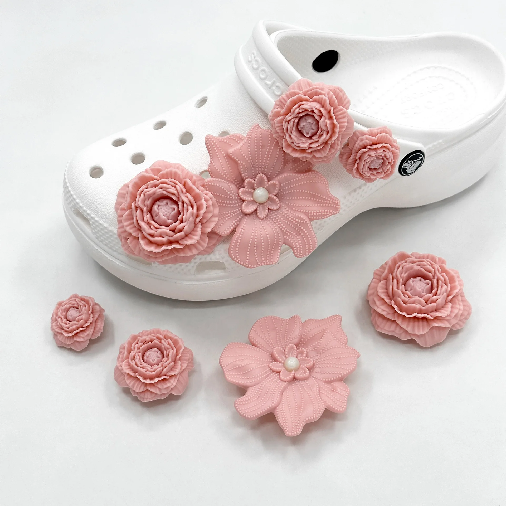 8pcs Camellia Flower Shoe Charms Set Multicolor Elegant DIY Sandals Accessories for Clog Footwear with Rhinestone Buckle
8pcs Camellia Flower Shoe Charms Set Multicolor Elegant DIY Sandals Accessories for Clog Footwear with Rhinestone Buckle