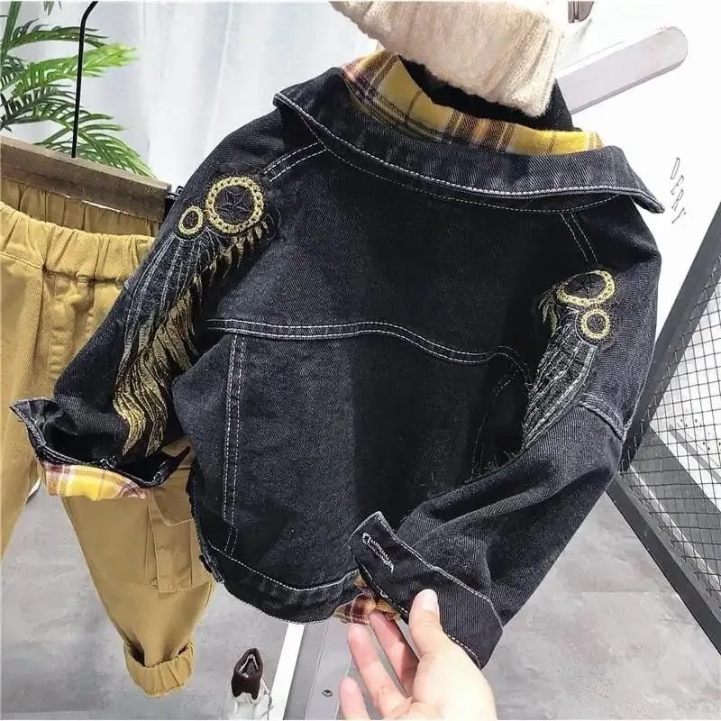 Children's Denim jacket 2023 New Spring and Autumn Boys and Baby Handsome Korean Casual Jacket for Children's Wear
Children's Denim jacket 2023 New Spring and Autumn Boys and Baby Handsome Korean Casual Jacket for Children's Wear