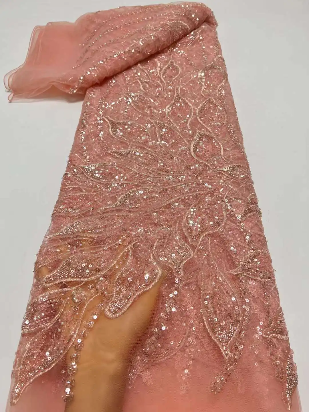 Heavy Material French Lace Fabric 19H-7275 Embroidered African Net Mesh with Sequins and Beads For Lady Wedding Party Dress
Heavy Material French Lace Fabric 19H-7275 Embroidered African Net Mesh with Sequins and Beads For Lady Wedding Party Dress