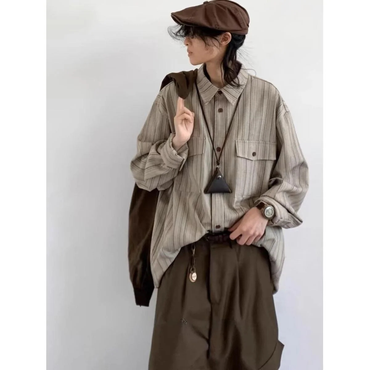 Retro Japanese Style Slim Stripe Corduroy Casual Shirt Unisex Autumn Winter College Style Loose Fit Long Sleeve Polyester
Retro Japanese Style Slim Stripe Corduroy Casual Shirt Unisex Autumn Winter College Style Loose Fit Long Sleeve Polyester