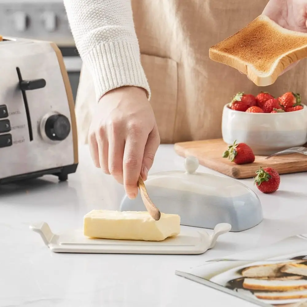 Baking Tools Ceramic Butter Dish Reusable with Lid Cheese Fresh-keeping Box Household Butter Box Candy 
Baking Tools Ceramic Butter Dish Reusable with Lid Cheese Fresh-keeping Box Household Butter Box Candy